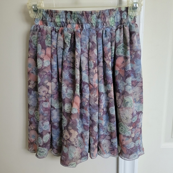 American Apparel Chiffon Skirt - Picture 3 of 6